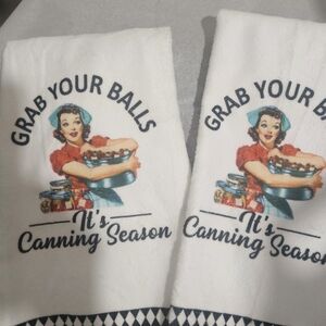 Vintage Style Kitchen Towels with Retro Print